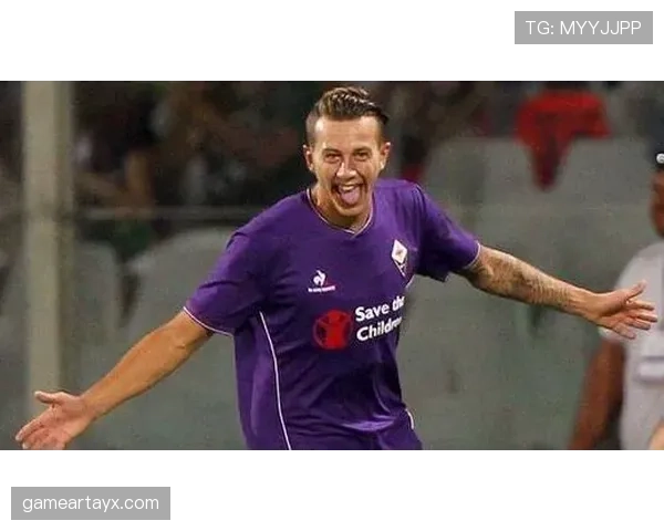 哈兰德莫尔德首秀惊艳 助攻队友打入制胜球 哈兰德莫尔德首秀惊艳 助攻队友打入制胜球