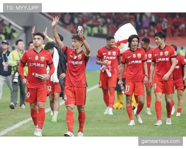 中超转会风云再起：新星强势加盟，老将挥别绿茵