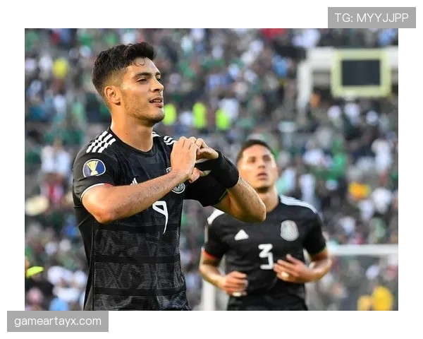 劳尔·希门尼斯助球队延续强势表现，再创胜利佳绩